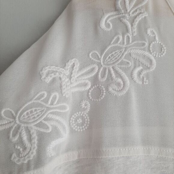 RW&CO Linen Top Semi-Sheer Floral Embroidered Yoke White Top Sz L - Picture 6 of 13